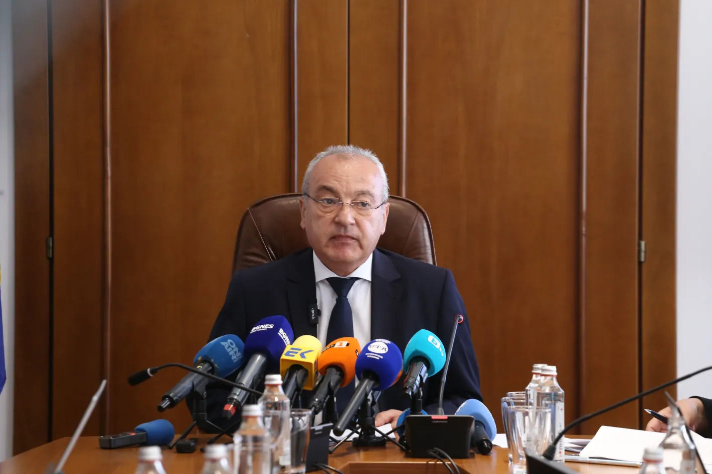 Гълъб Донев: Няма да отнемаме права и няма да намаляваме доходи Обновена