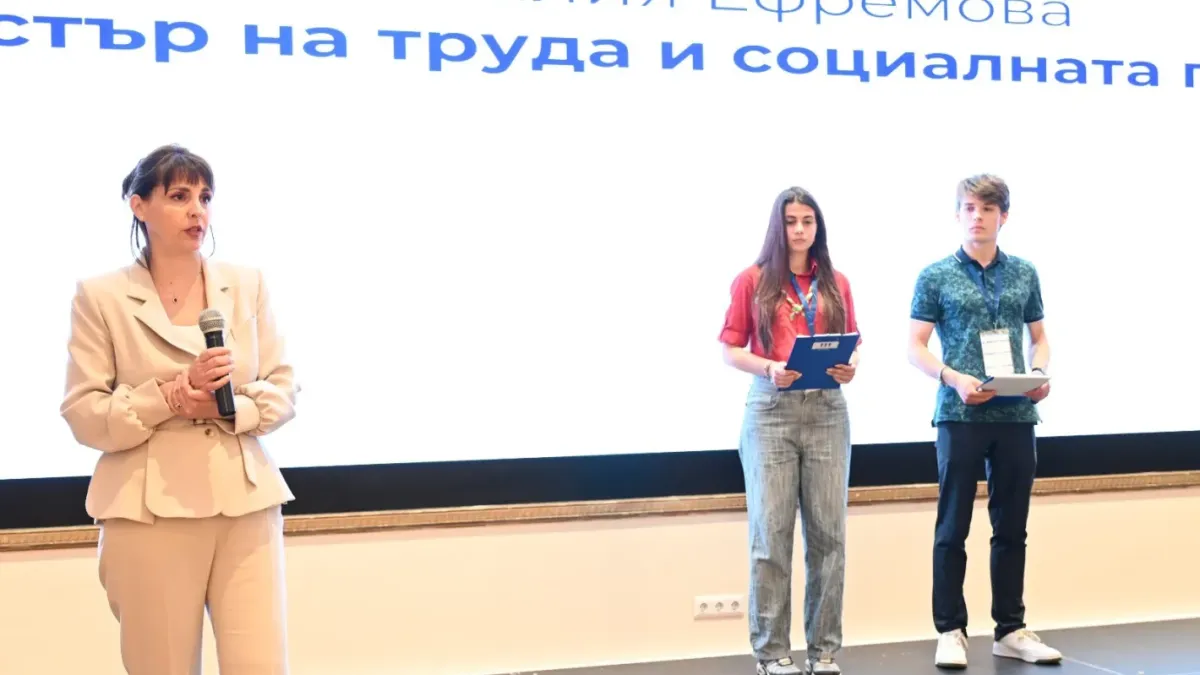 Министър Ефремова: В България да има по-малко деца, които живеят в бедност, е общата ни мисия с неправителствените организации