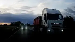 След катастрофата с трима загинали: Опасна маневра на ТИР на АМ „Тракия“ при забрана за изпреварване Кадри