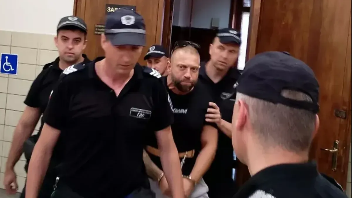 Стоян Колев хвърля заплахи за отмъщение на свобода: Напускай държавата Кадри 18+