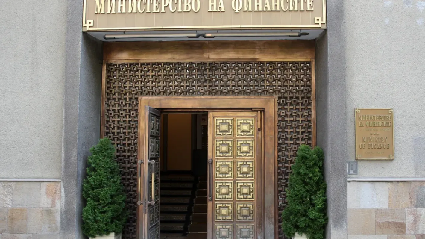 Икономисти алармират за преразходи в МВР и съдебната система, настояват за спешен одит