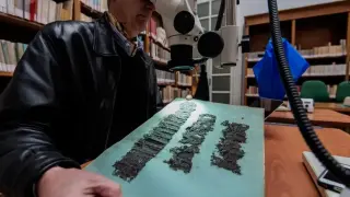 Учени предлагат милион долара на всеки, който може да разшифрова древни ръкописи
