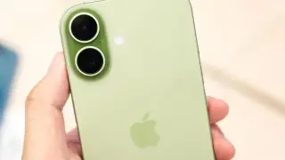 Apple разочарова: Базовият iPhone 18 може да остане без част от AI функциите