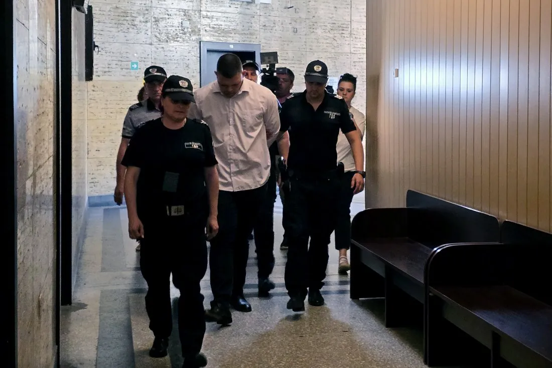 Предупреждавали го да намали, той казвал „нищо няма да стане“: Разкрития за трагедията край Мездра с две жертви