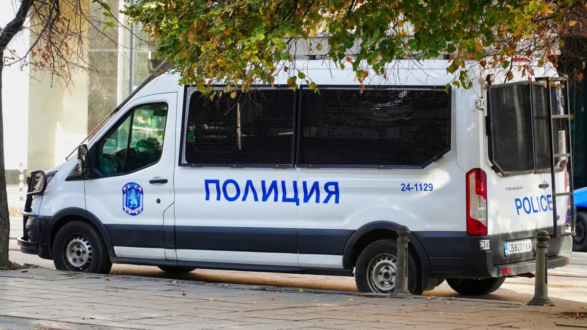 Пиян мъж се хвърля пред автомобили в Асеновград