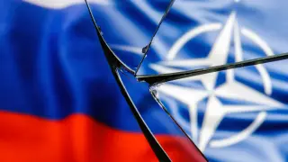 Бивш председател на Военния комитет на НАТО: Китай, не Русия, решава за евентуална атака срещу НАТО