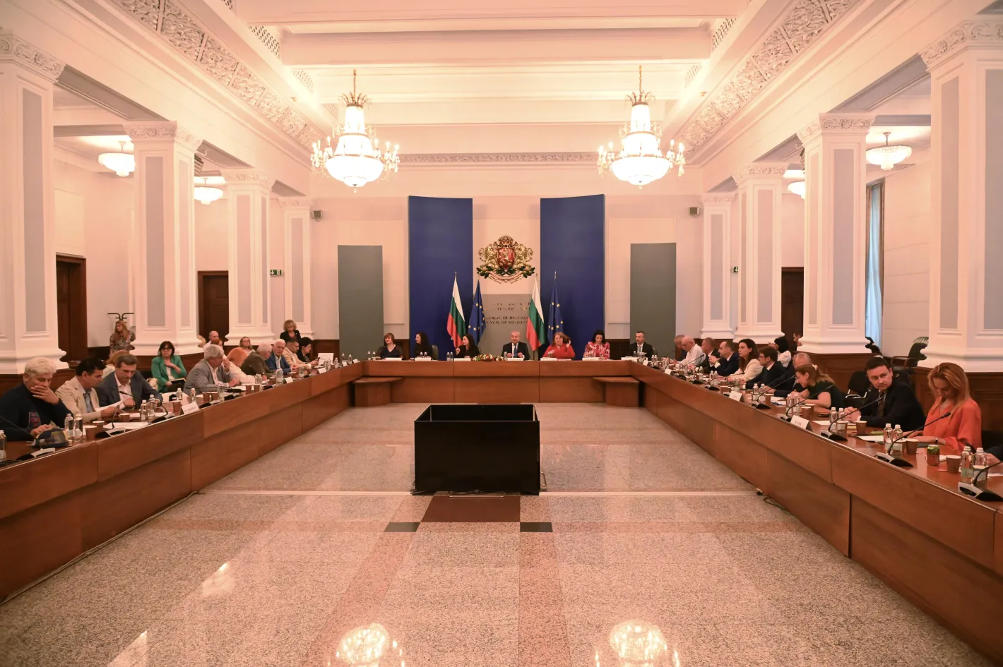 Тристранката не се разбра за бюджета