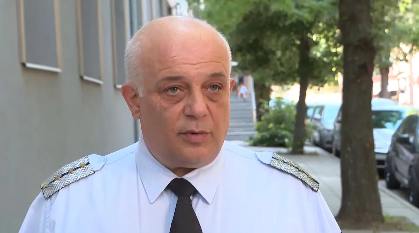 Полицаят, говорил с 12-годишното момиче на АМ „Струма“: То свърши цялата работа