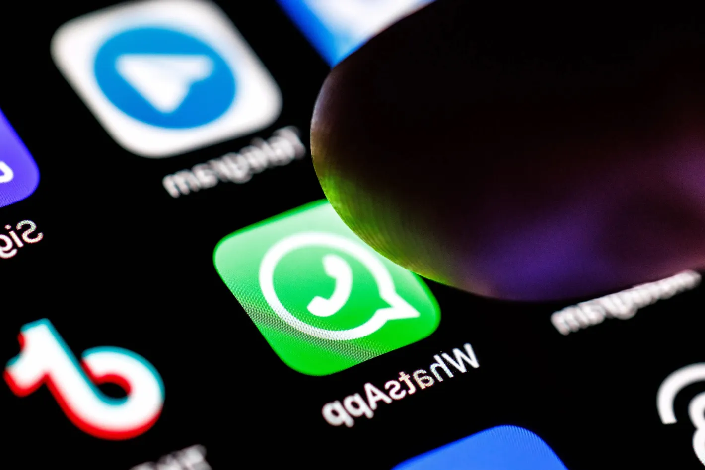 Вече няма нужда да споделяме телефонния си номер в WhatsApp