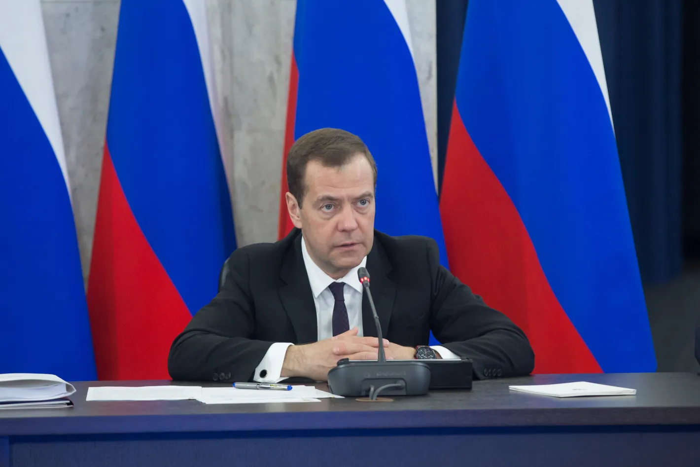 Медведев: Полша заема правилна позиция срещу прославянето на УПА от Зеленски