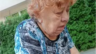 Бургазлии търсят близките на възрастна жена, забелязана сама в „Славейков“