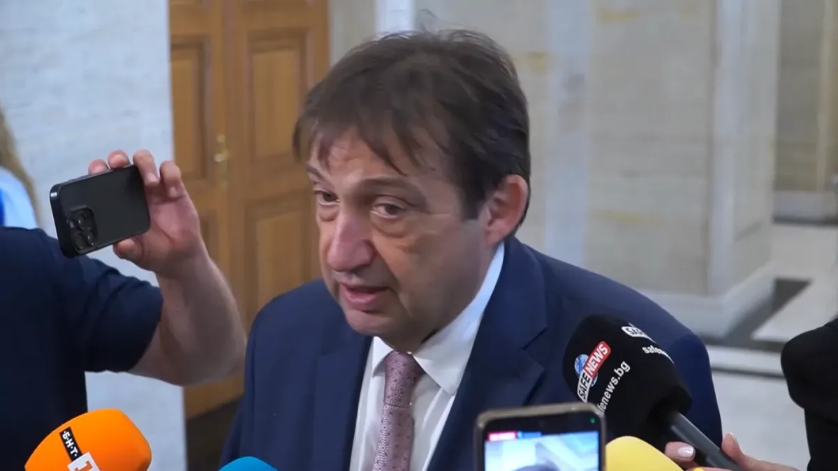 Шишков: По договори за мантинели за 300 млн. лв. са платени около 500 млн., АПИ прекратява поръчката за 1 млрд. лв.