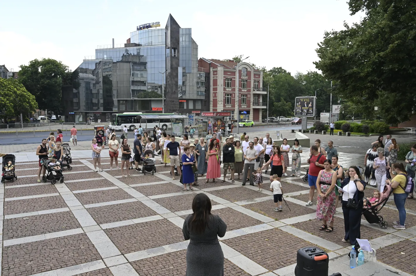 Пловдив - Протест срещу увеличаване обезщетението за майчинство