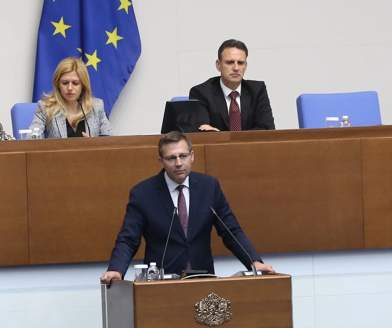 Депутатът от ДПС Станислав Анастасов попита вицепремиера Иво Христов за закриването на Комисията по досиетата