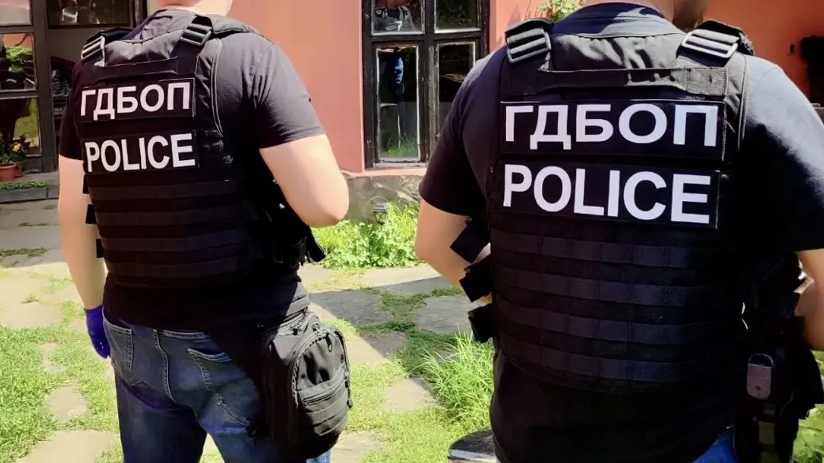 Археологическо съкровище за над 100 000 евро иззето при акция на ГДБОП в Ловешко Снимки