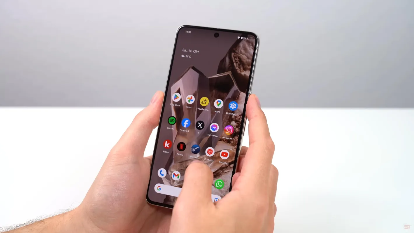 Google Pixel прави стъпка към мобилните оператори в България, може да стартира още този месец