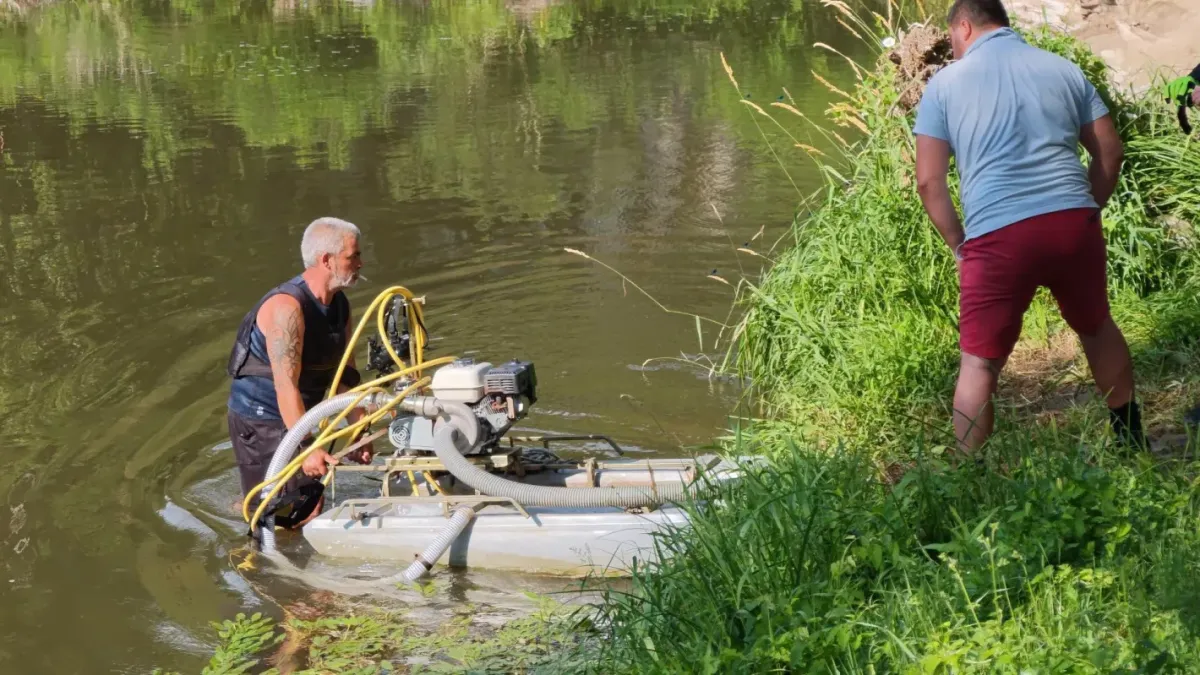 Доброволец разказа за трагедията в Струма: Тихите герои извадиха децата с импровизирана драга Снимки