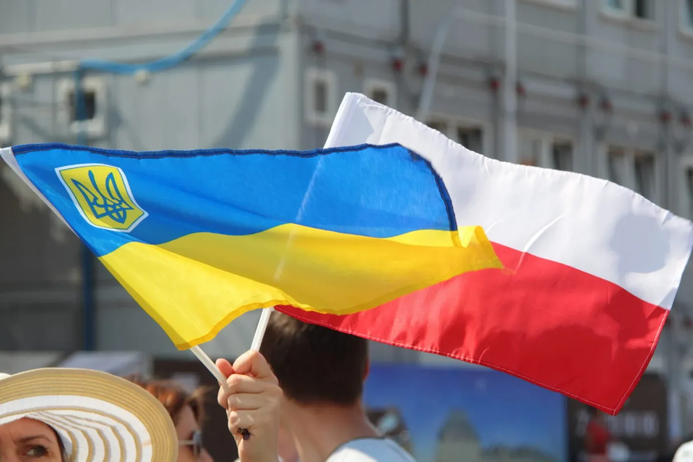 Полша ще разсекрети военната помощ за Украйна след обвинения за тайни доставки на ракети