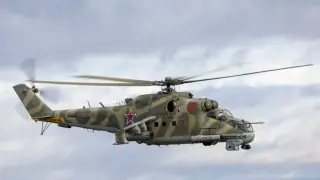 Бунтовниците в Мали свалиха и запалиха хеликоптер на руските въоръжени сили Снимки