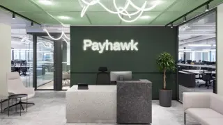 Българският еднорог Payhawk стана „кентавър“ с над 100 млн. долара приходи