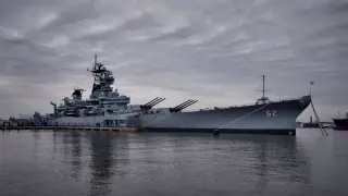 След неуспешна модернизация за 3,7 млрд. долара: САЩ спират експлоатацията на най-тежко въоръжените си бойни кораби