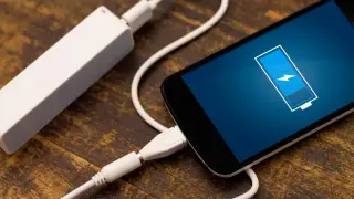 Настройка на телефона може да изтощава батерията, дори когато Wi-Fi и Bluetooth са изключени