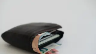 Непознат върна портмоне с пари и документи на жена от Асеновград