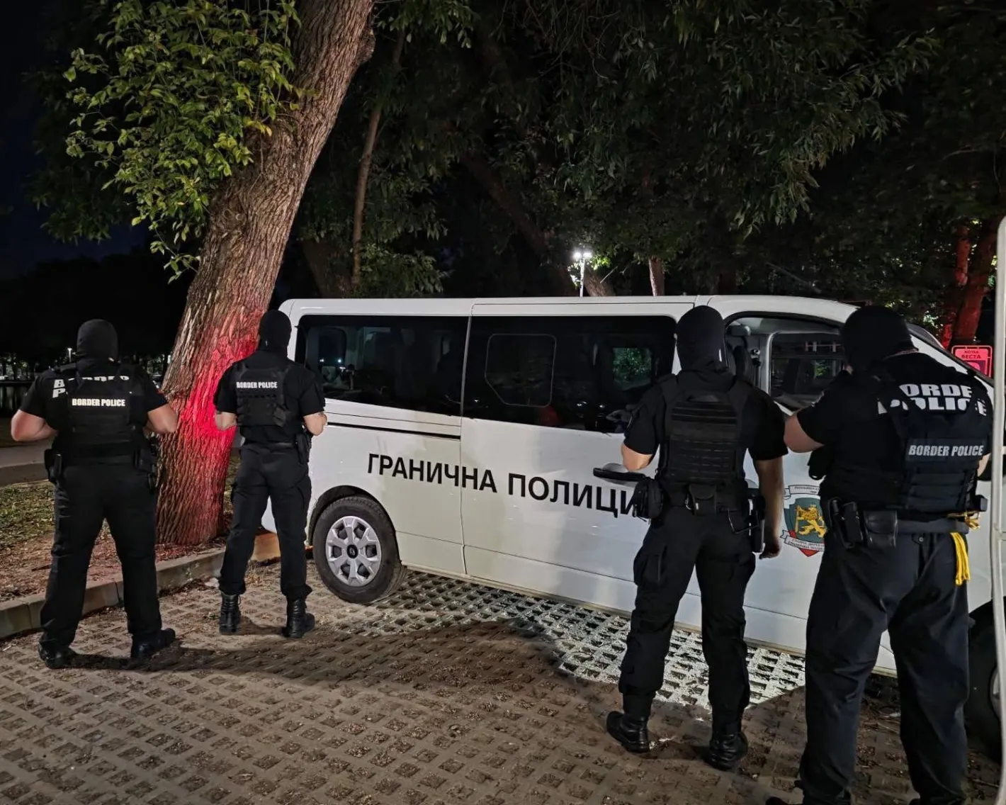 „Гранична полиция“ разби схема за рент-а-кар измами за 900 000 евро, има 10 задържани Снимки