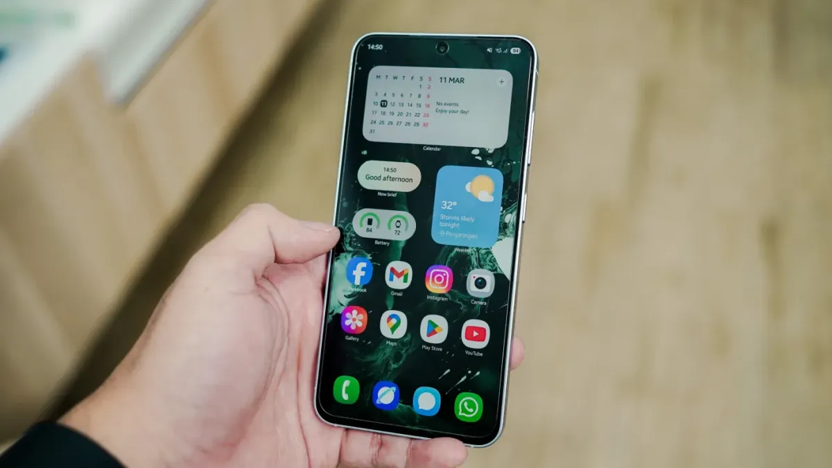 Скритите кодове на Samsung, които отключват неподозирани функции на телефона ви