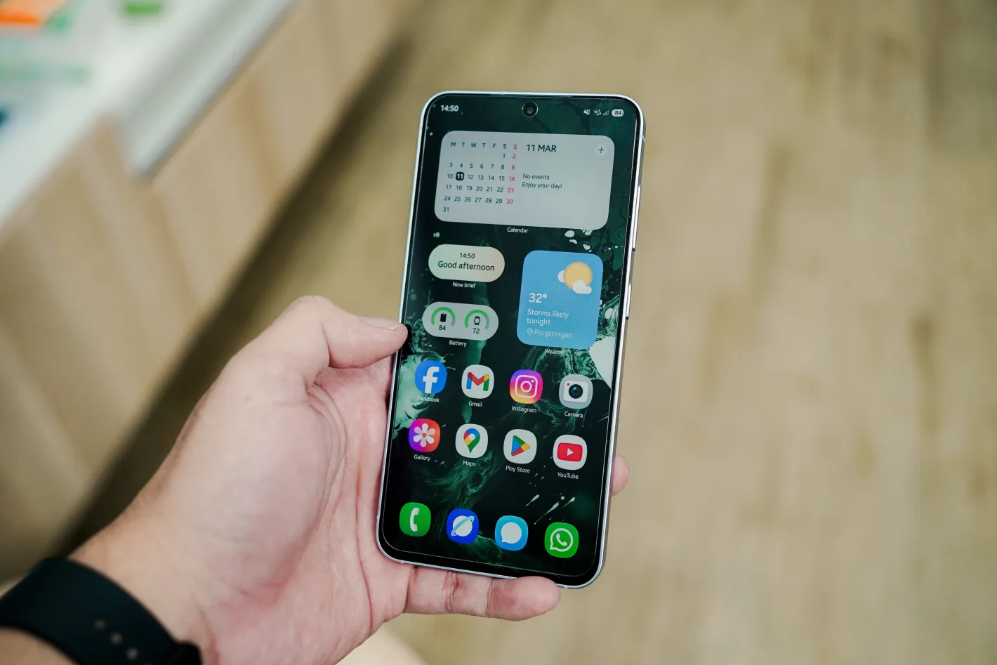 Скритите кодове на Samsung, които отключват неподозирани функции на телефона ви