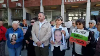 Отложиха делото "Сияна" за септември