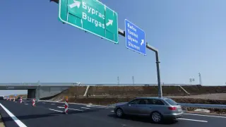 Опасност на „Тракия“: Парапети се люлеят от вятъра, мантинели са без болтове след ремонт