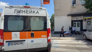 Нова трагедия в Хасково: Възрастна жена издъхна на стълбите пред Първа поликлиника