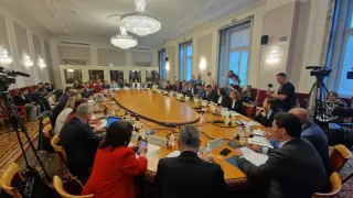Проектът на бюджета за ДОО беше приет в комисия, остава една крачка