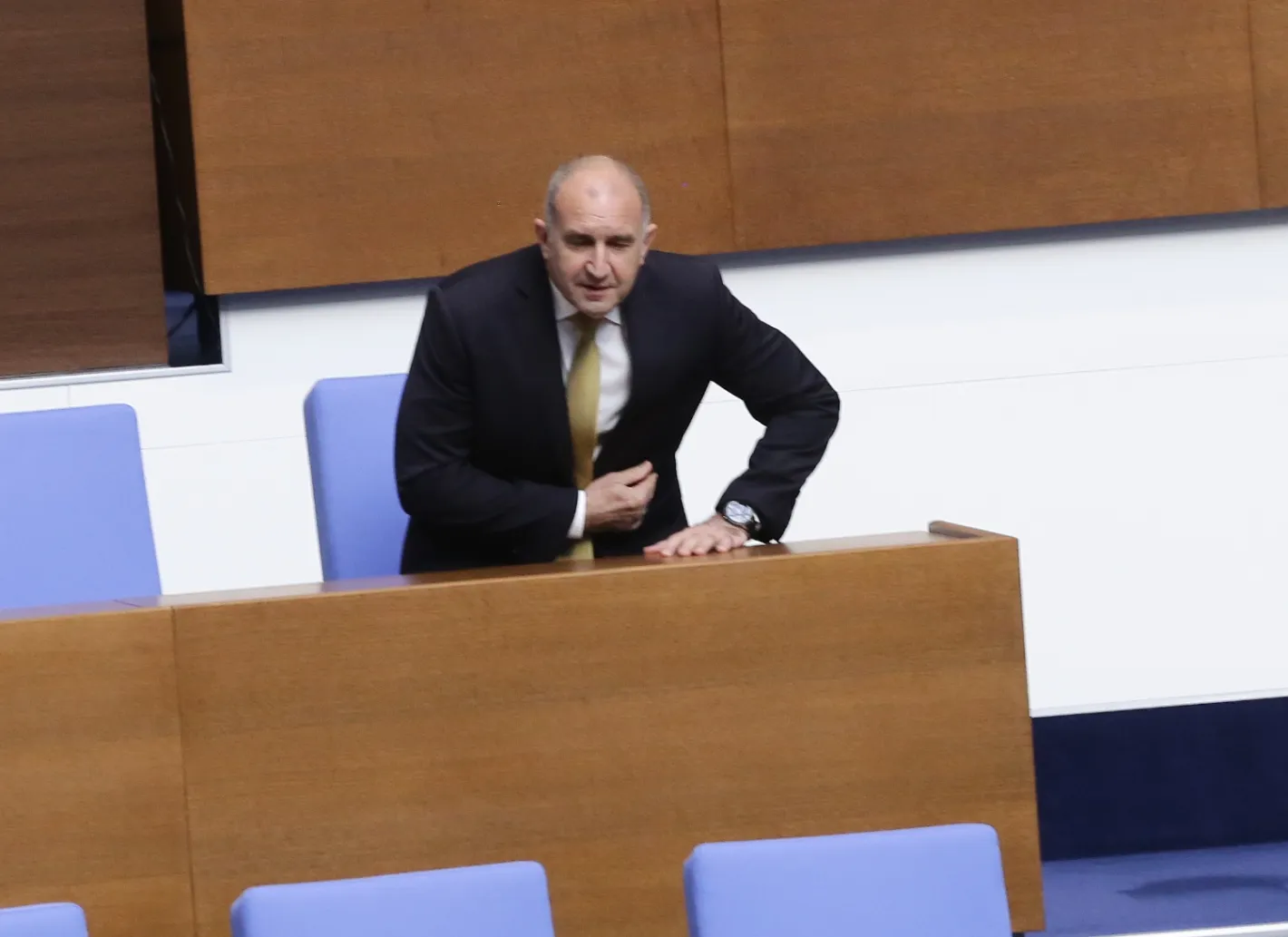 Подарък от Турция: Револвер с името на Радев - в музея на МВР