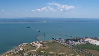 За две седмици са унищожени 75% от капацитета на Керченския пролив