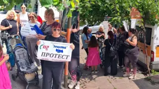 Медици от Спешната помощ протестираха в Шумен: Искат увеличение на заплатите