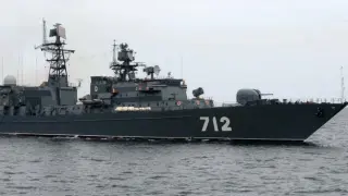 Напрежение в Ламанша: Руска бойна фрегата"Неустрашими" произведе стрелба