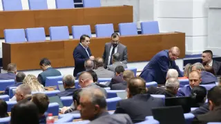 Народното събрание прие бюджет за 2026 г. с нов таван на държавния дълг от 10,1 млрд. евро
