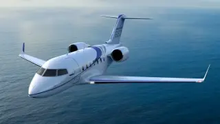 Американски разузнавателен самолет патрулира Черно море край Крим