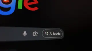 Google променя интернет: AI вече задържа потребителите далеч от сайтовете