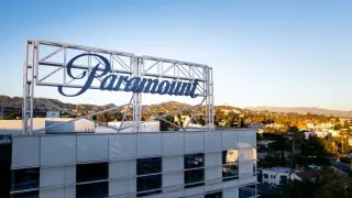 ЕК е одобрила условно мегасливането на Paramount и Warner Bros.