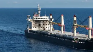 Дрон атакува турски товарен кораб в Черно море, един загинал и трима ранени