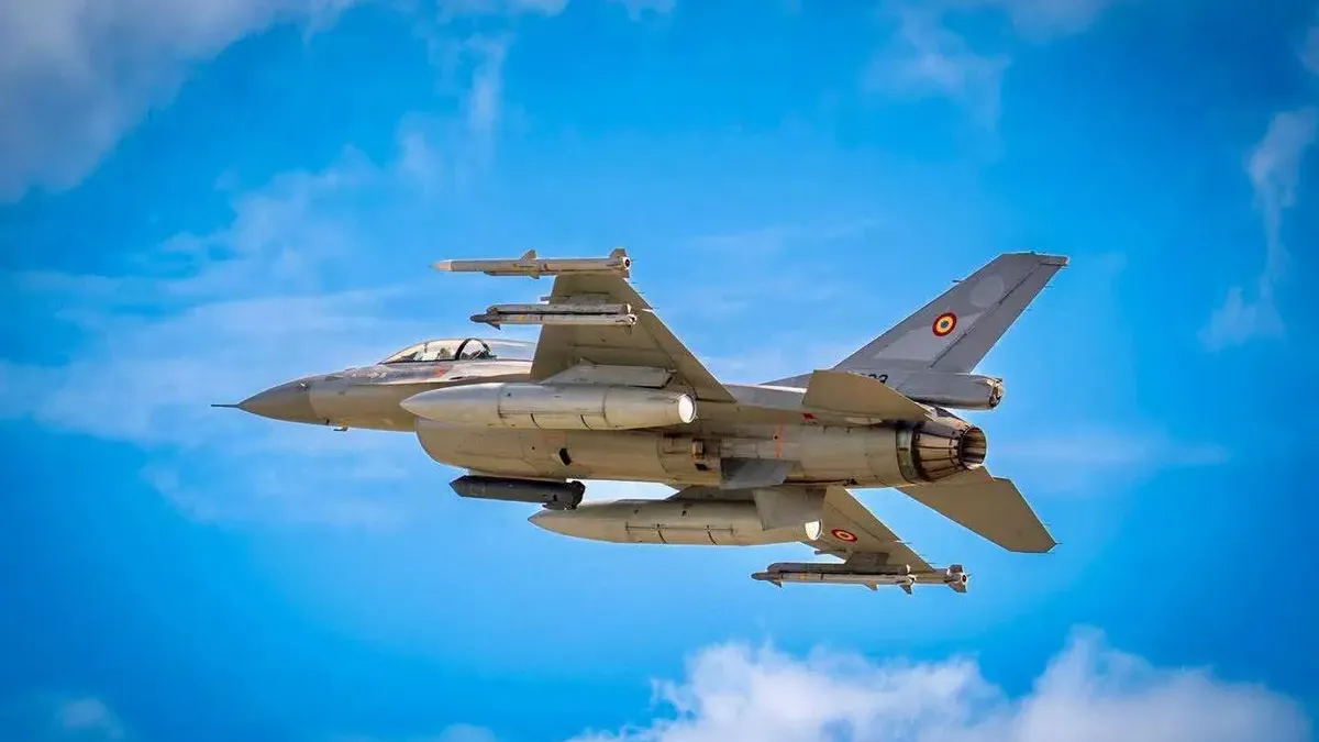 Румънският F-16 свалил дрона в окръг Бузъу, на 120 км от България