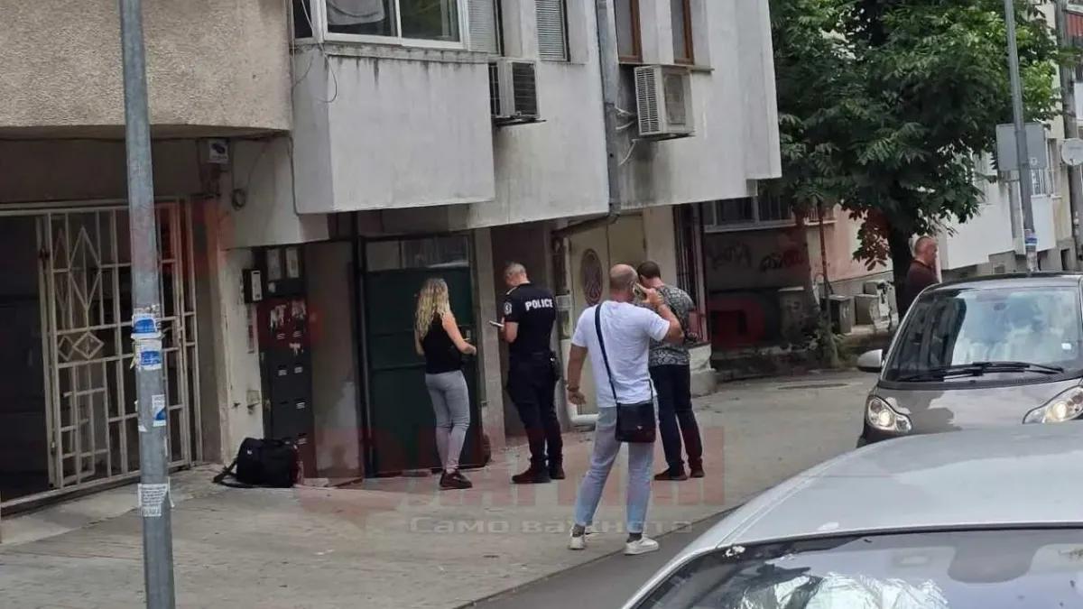 Полицейска операция в жилищна сграда в центъра на Бургас