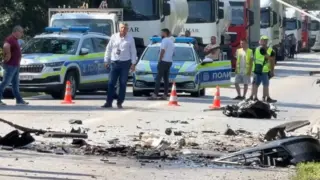 "Пътна полиция": Миниванът от катастрофата на Русе - Бяла е навлязъл безпричинно в насрещното движение