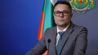 Вицепремиерът Александър Пулев: Не сме се отказали от намаляването на заплатите в държавните предприятия – това е наша реформа