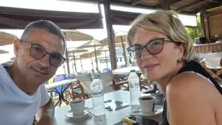 Пътникът на Ryanair, частично засмукан от счупен прозорец, обвинява екипажа в бездействие