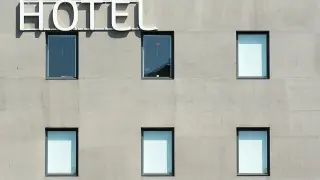 Проблем с електрическа кана в хотел „Хемус“ във Враца разтревожи гостите