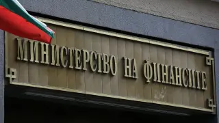 България емитира 100 млн. евро дълг на вътрешния пазар след приемането на бюджета